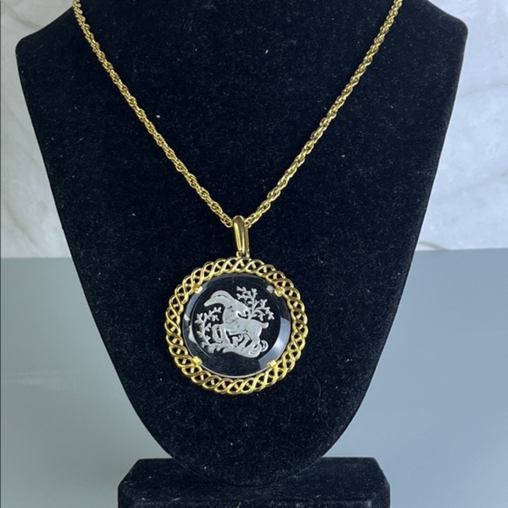 Vintage Crown Trifari Capricorn Pendant Etched Glass Gold Zodiac  Necklace